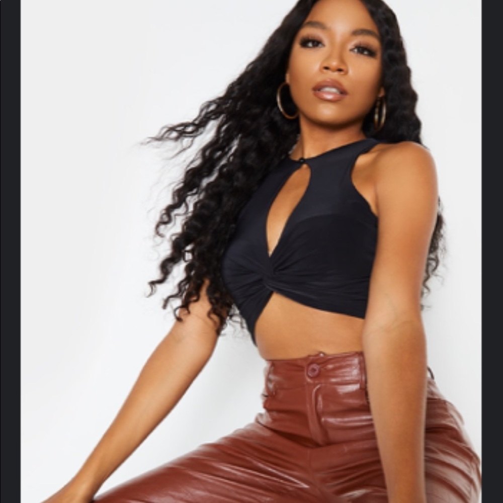 Pretty little thing black key hole crop top